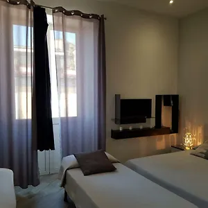 Bed & Breakfast Culture, Naples