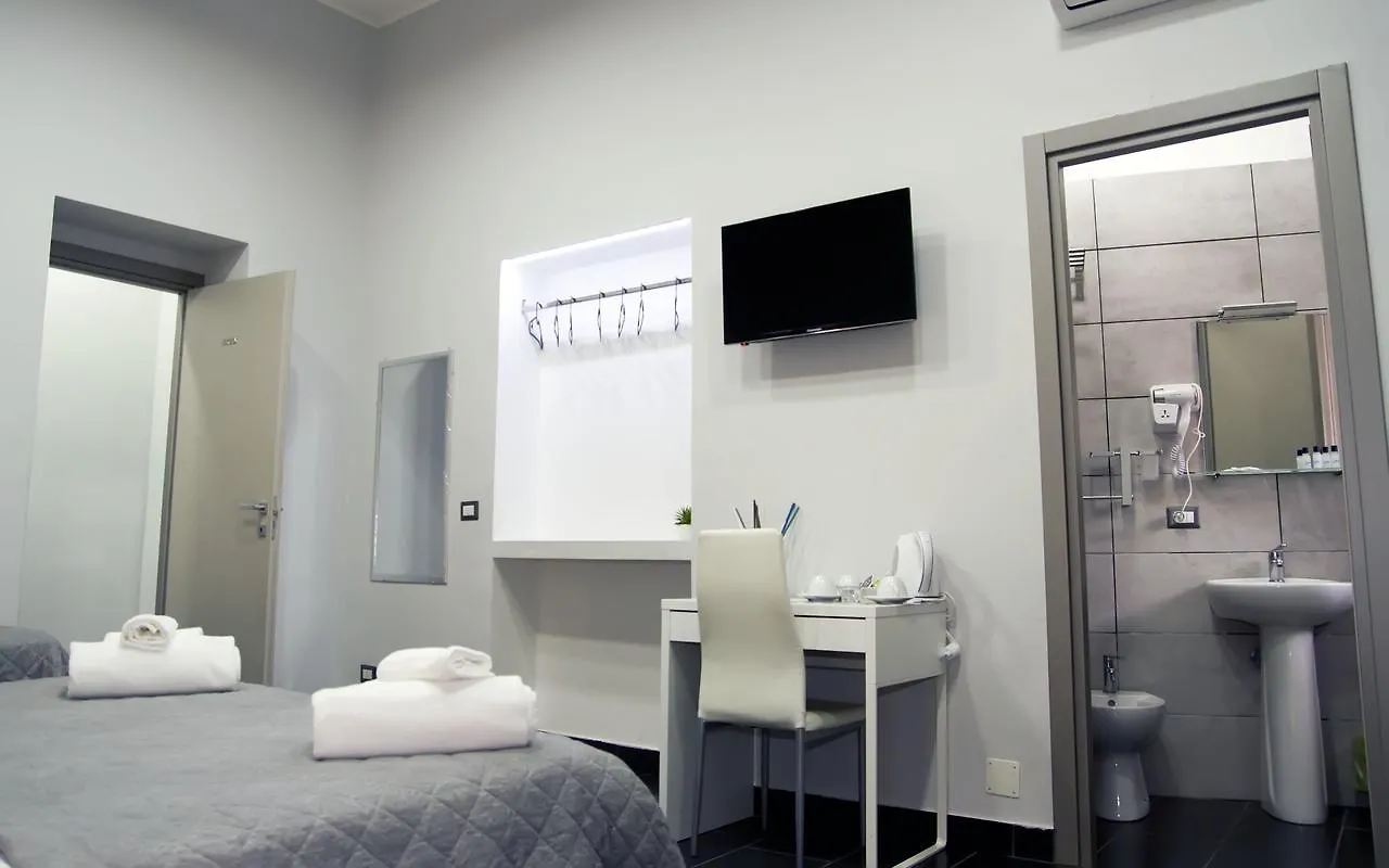 B&B Napoli Binario 1 Bed & Breakfast Naples